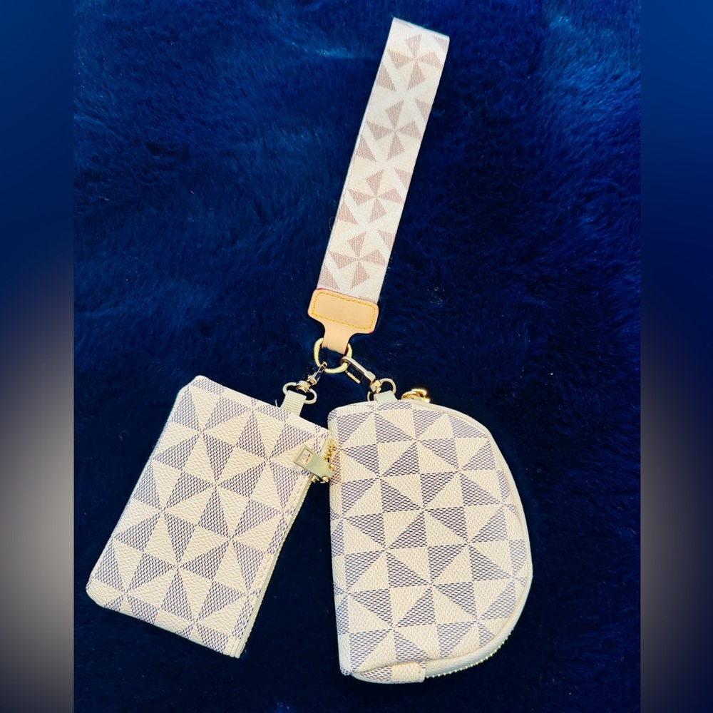 Fashion Cream and Gray Coin Wallet and Key Chain Set - Picture 1 of 5